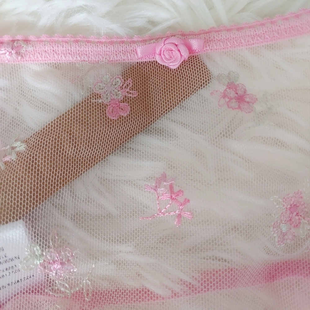 SKIMS Intimate Scoop Cami & Short Set - Picture 7 of 16